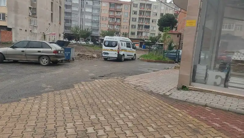 4. Kattan Düşen Kadın Hastaneye Kaldırıldı, Yaşam Mücadelesi Devam Ediyor!