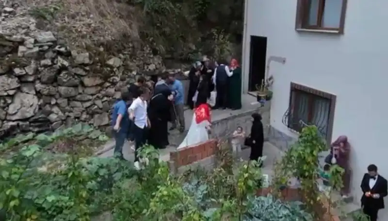 Düğün Töreninde Kanlı Anlar: Sıktığı Kurşunlar ile Dehşet Saçtı
