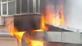 İstanbul'da Kafede Çıkan Yangında Alevlerle Mücadele Devam Ediyor!