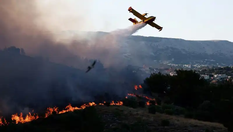 Sakız Adası'ndaki Orman Yangını Kontrol Altında: Son Durum ve Bilgiler