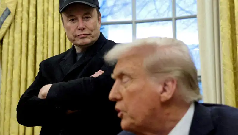 Elon Musk’ın Trump Kabinesinden Ayrılışı: Sebepler ve Gelecek Planları