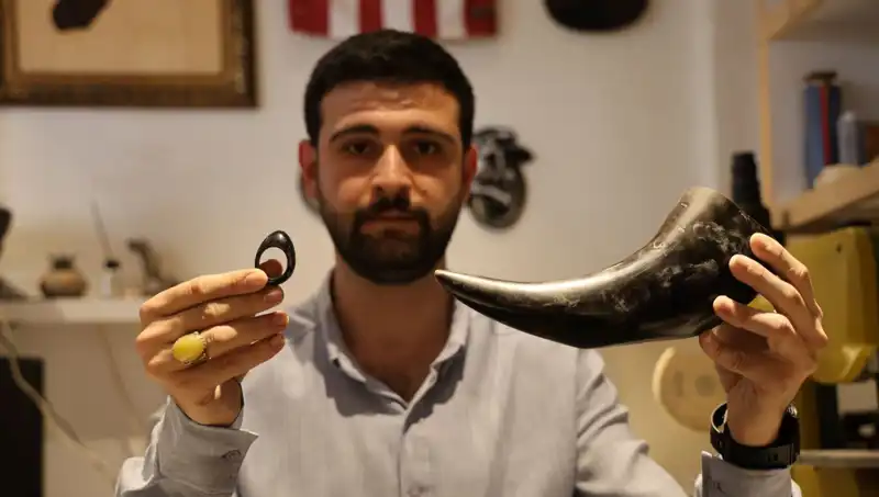 Türk Savaşçıların Efsanevi Ekipmanı: Manda Boynuzuyla Donatılan Zırhlar