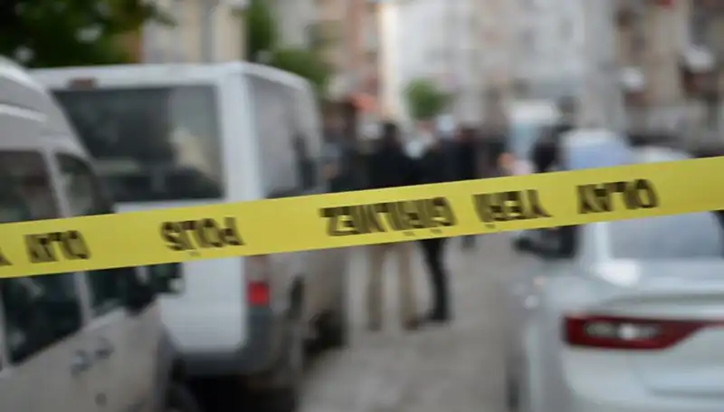 İstanbul’da Satır ve Bıçaklı Kavga: 1 Ölü, 1 Yaralı!