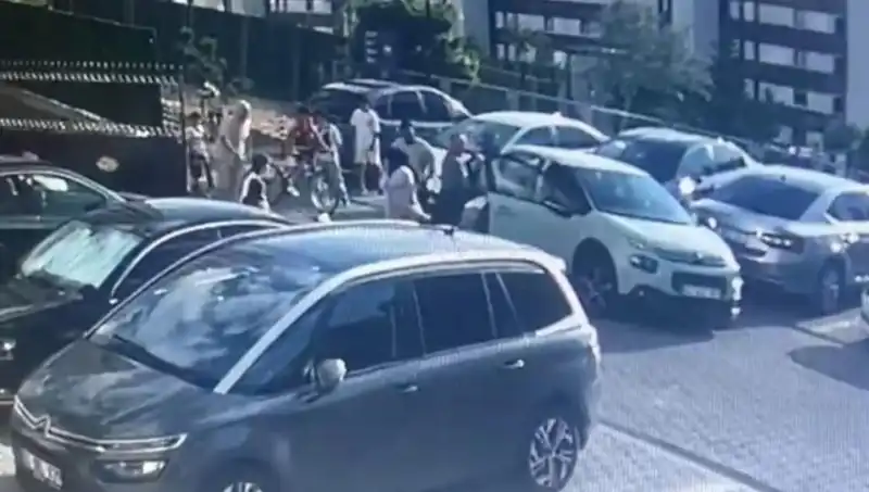 Eşi ve Yakınlarını Arabayla Ezdi: Olayın Perde Arkası