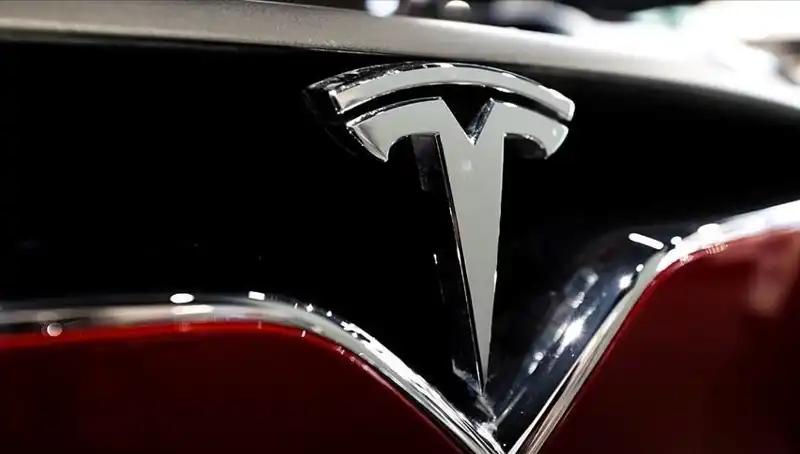Tesla, Türkiye'de Model Y Satış Tarihini Açıkladı: Alıcılar İçin Bekleyiş Sona Eriyor!