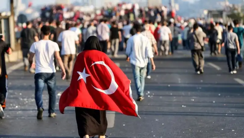 Kabineden 15 Temmuz’a Özel Anlamlı Mesajlar Yayınlandı