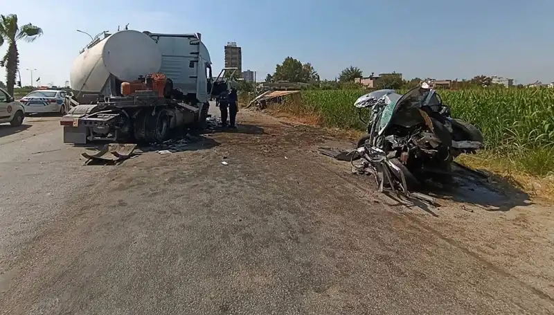 Adana'da Tankerle Çarpışan Otomobil ve Kamyon Faciası: 1 Ölü, 3 Yaralı