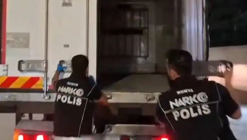 Konya'da Uyuşturucu Operasyonunda Dört Şüpheli Gözaltına Alındı: Detaylar Ortaya Çıktı