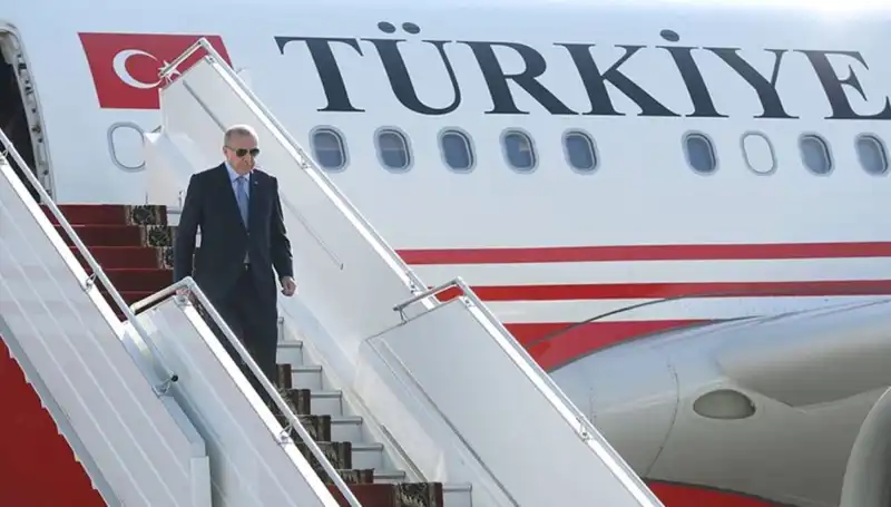 Cumhurbaşkanı Erdoğan İtalya'daki Temaslarının Ardından Türkiye'ye Döndü