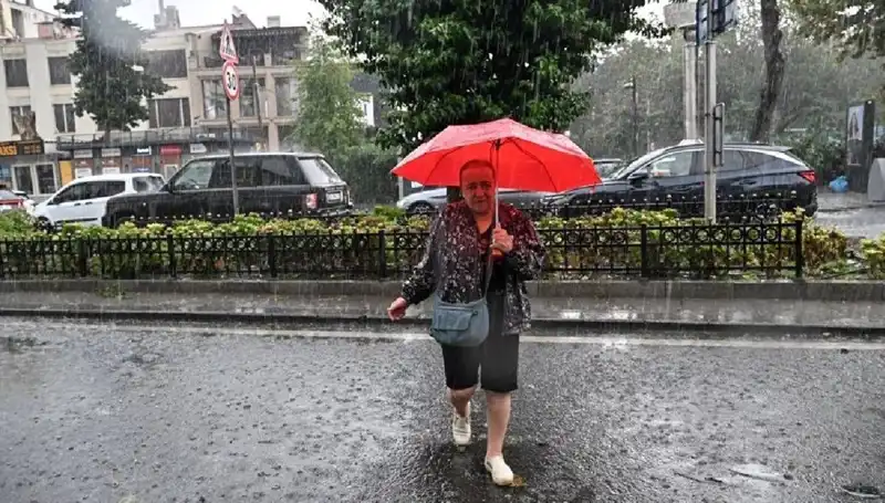 Türkiye Genelinde Sarı Kodlu Yağış Uyarısı: Hava Durumu Alarm Veriyor!