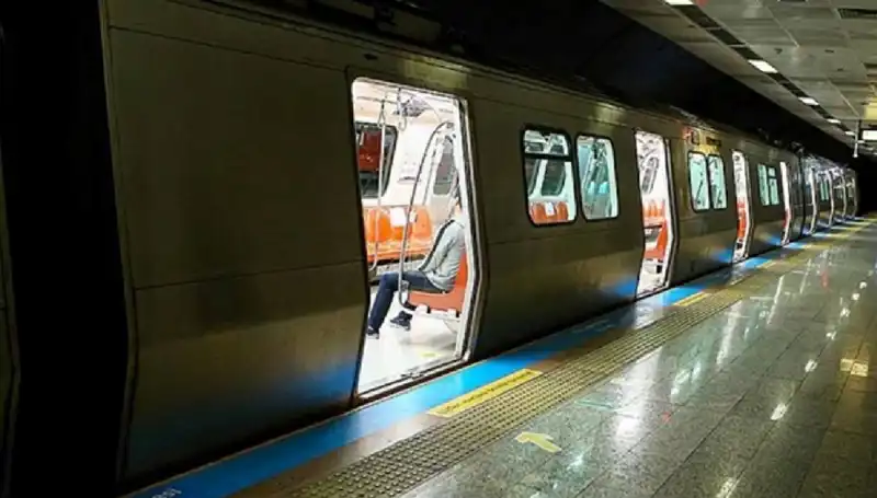 İstanbul'da Metrolarda Büyük Değişim: Hangi Duraklar Kapatılacak?